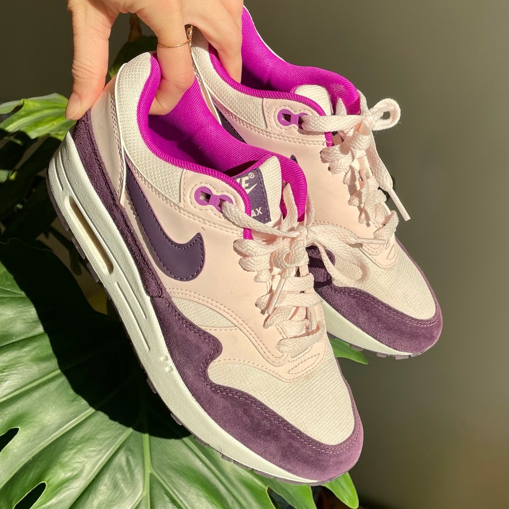 Nike Air Max Light Soft Pink Grand Purple (W) Size 7